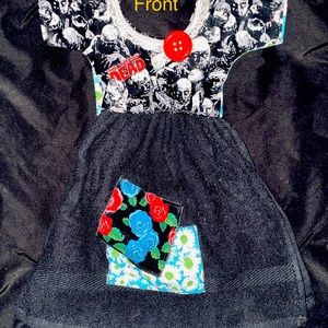 The Walking Dead design on a dress shaped hand towel. Look at the flower.